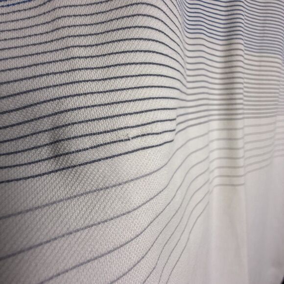TravisMathew Men’s Polo Shirt Medium White Blue Stripe Performance Golf Top - Picture 7 of 7